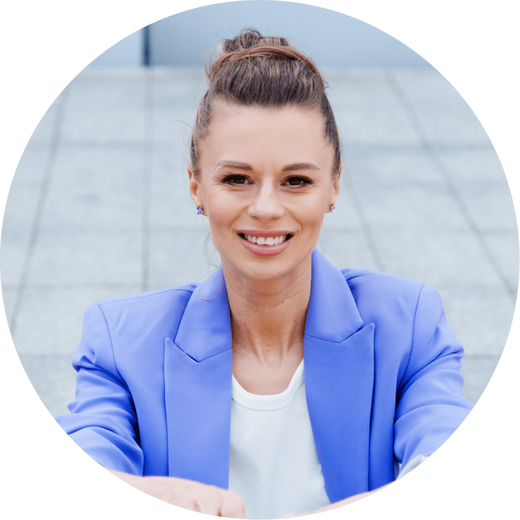 Anna Dyjak autorka kursów i szkoleń dla opiekunek w żłobku ,nauczycieli w przedszkolach oraz nauczycieli edukacji wczesnoszkolnej